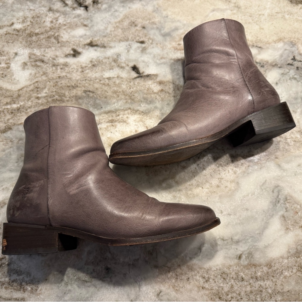 FRYE Women’s Gray Leather Ankle Boots 7